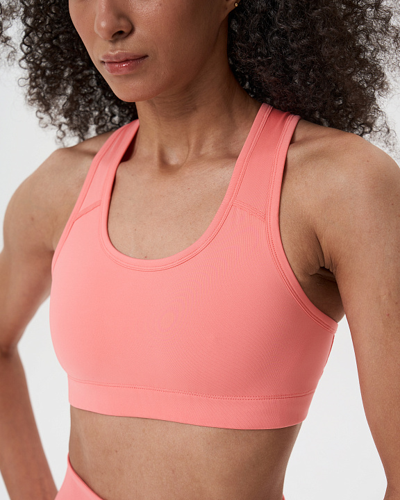 Топ спортивный средней поддержки "Triumph"