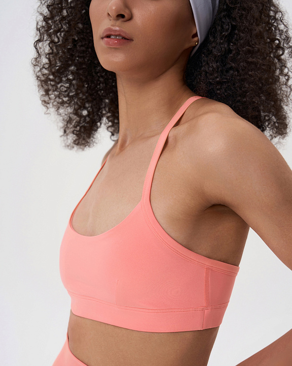 Топ спортивный легкой поддержки "Attract"