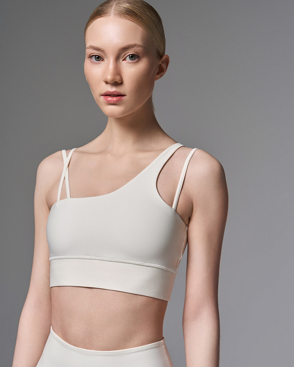 Топ спортивный средней поддержки "Hint"